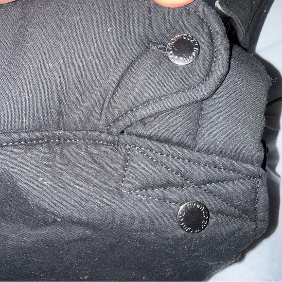 Momcozy Black Baby - Ergonomic Front Carry - Picture 6 of 6